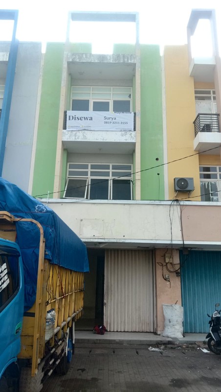 Ruko 2,5 lt Cocok Untuk Kantor di Harapan Indah Bekasi