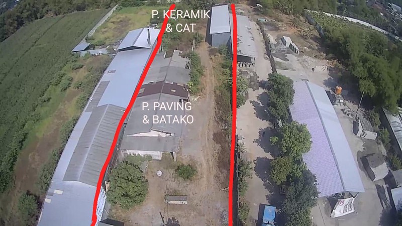 MURAH Dijual 3500 m2 Pabrik Paving Dekat Jalan Provinsi Mojosari Mojokerto Jawa Timur - Akses Kontainer 20 Feet - Izin Lengkap - Ada Gudang , Ruang Kantor - Surat SHM