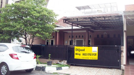 Rumah di Nginden Intan Timur Surabaya Timur, Bagus + Terawat, Row Jalan Lebar - MG -
