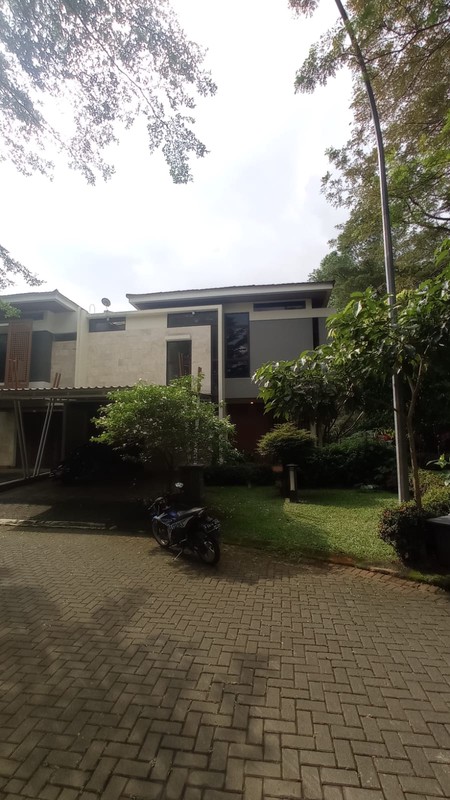 Rumah Hoek Fasum Samping luas Cluster De Naara - De Park BSD City