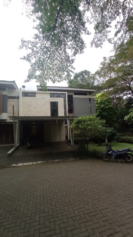 Rumah Hoek Fasum Samping luas Cluster De Naara - De Park BSD City