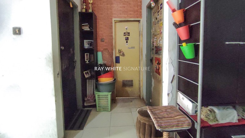 Dijual Rumah Tinggal di Jl H Kuncin Ciledug