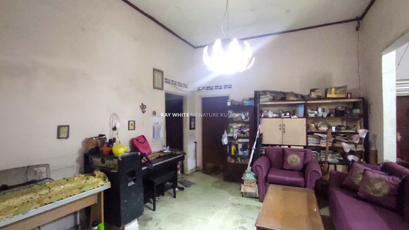 Dijual Rumah Strategis di Jalan Makmur Raya Menteng Atas Setiabudi