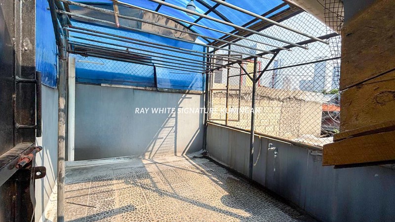 Dijual Rumah Kost Strategis 10 Kamar di Jl Anggrek Setiabudi