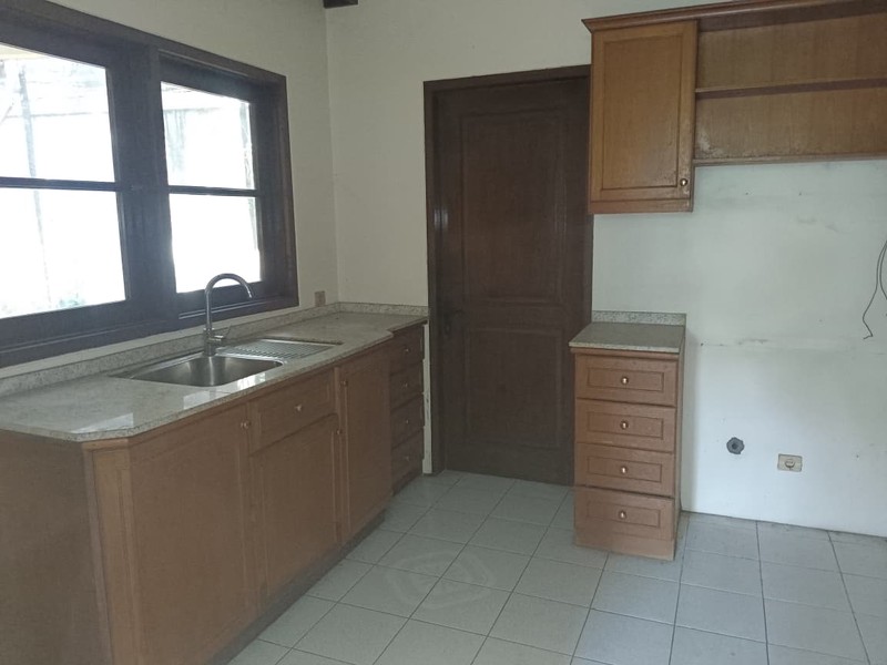 Rumah Dijual di Cilandak Barat