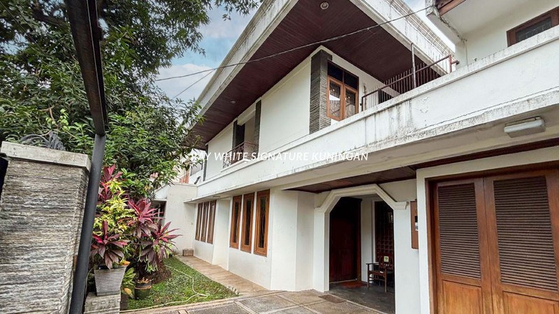 Rumah Tinggal Kawasan Ex Menteri dan Duta Besar di Patra Kuningan