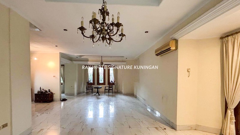 Rumah Tinggal Kawasan Ex Menteri dan Duta Besar di Patra Kuningan