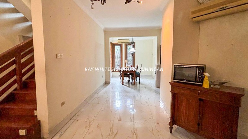 Rumah Tinggal Kawasan Ex Menteri dan Duta Besar di Patra Kuningan