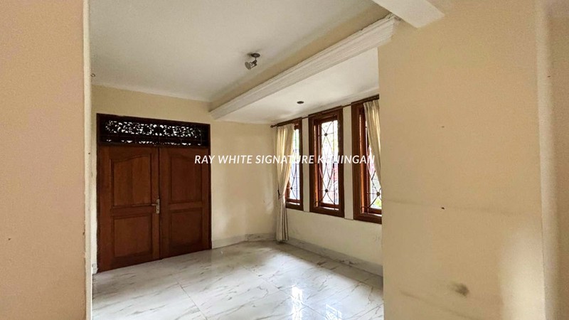 Rumah Tinggal Kawasan Ex Menteri dan Duta Besar di Patra Kuningan