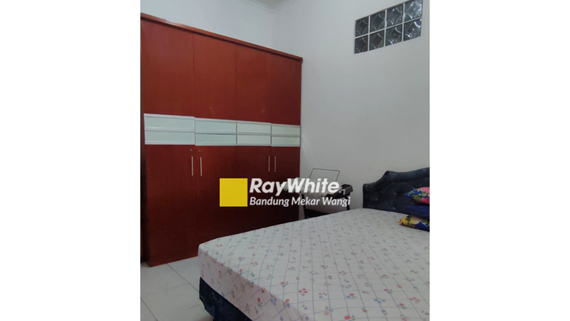 Rumah Full Bangun Dekat Jalan utama Taman Kopo Indah 