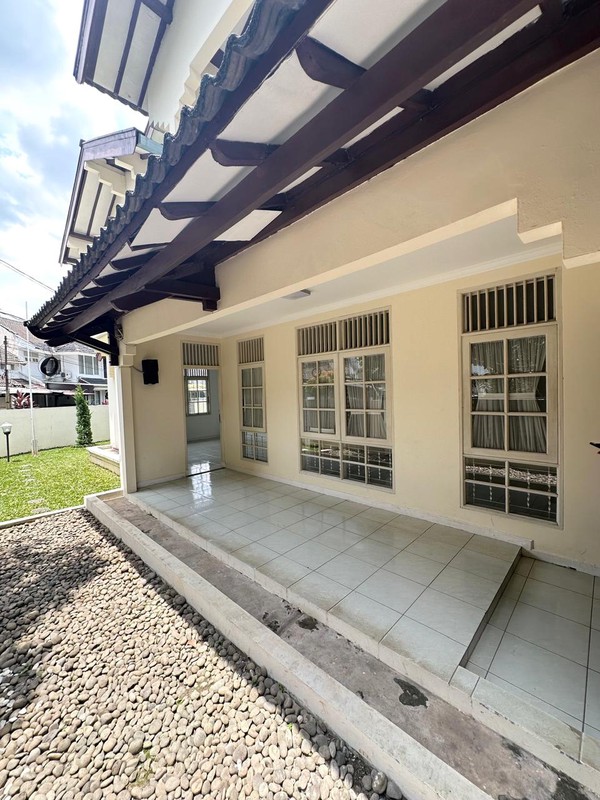 [DISEWA] Rumah Hook Posisi Strategis di Bintaro Jaya