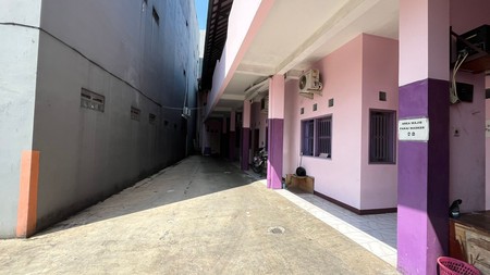 Margonda Raya kost 9 kamar dan kantor bentuk tanah L ngantong