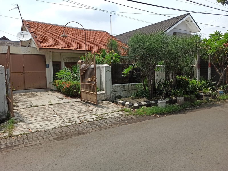 Dijual Rumah Hitung Tanah di Rungkut Asri Surabaya