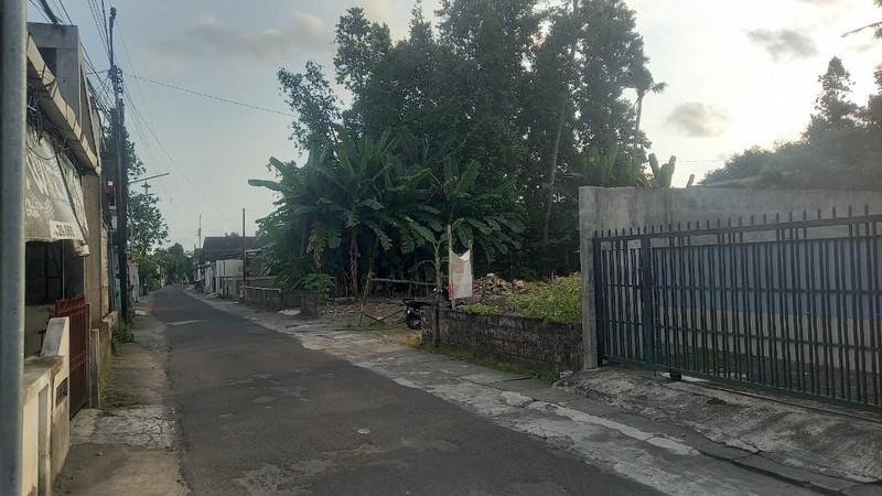 Tanah Strategis 2000 Meter Persegi Dekat Ringroad & Pasar Buah, Ambarketawang, Gamping, Sleman