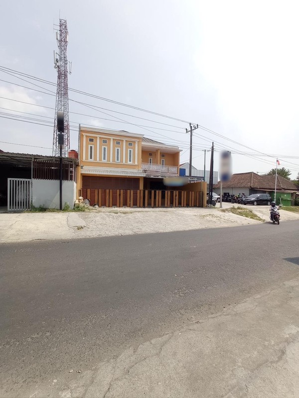 Investasi Menguntungkan Rumah Kost 15 Kamar di Jalan Utama Padokan Bantul, Dekat Bank BRI, Tirtonirmolo, Kasihan, Bantul