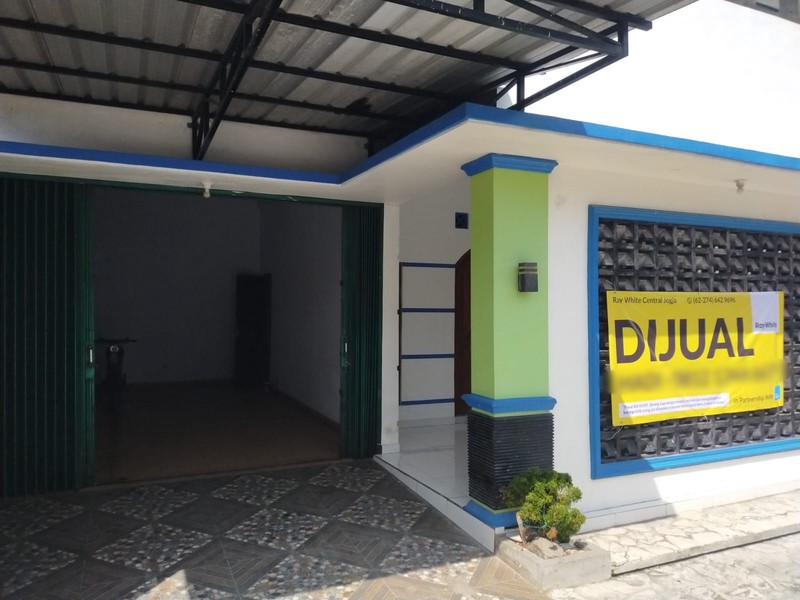 Rumah 2 Lantai 306 Meter Persegi, Akses Mudah Dari Jalan Ringroad Utara, Maguwoharjo, Depok, Sleman