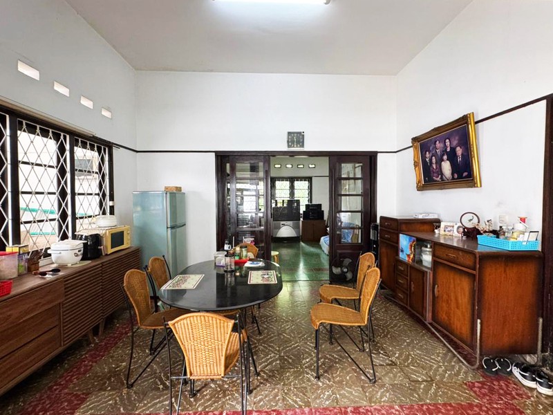 DIJUAL RUMAH JALAN HANG TUAH KEBAYORAN BARU JAKARTA SELATAN