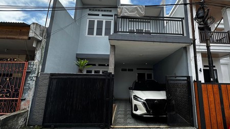 DIJUAL Rumah 2lantai di Depok