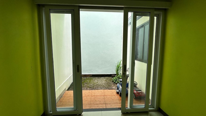 DIJUAL Rumah 2lantai di Depok