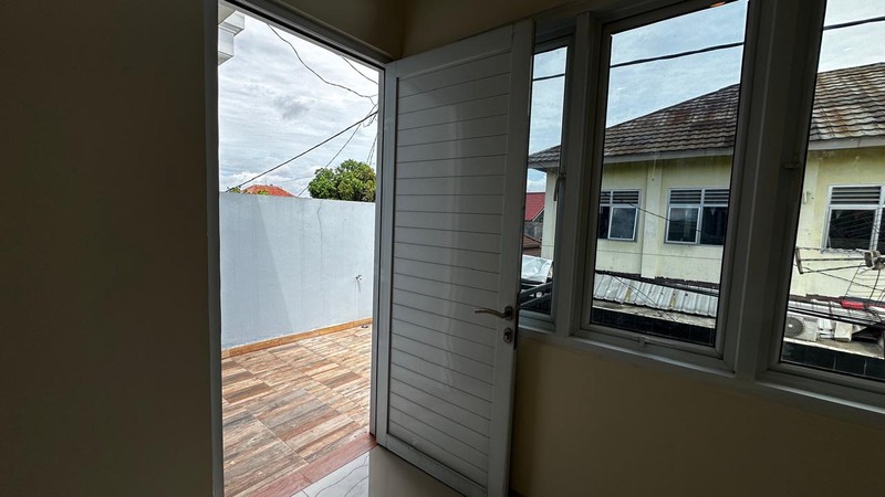 DIJUAL Rumah 2lantai di Depok