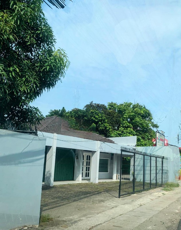 Ruang Usaha Siap Pakai Di Jl WR Supratman Pondok Ranji Tangerang Selatan