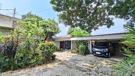 BEST PRICE !!! Rumah Lama di Karang Pola, Jati Padang