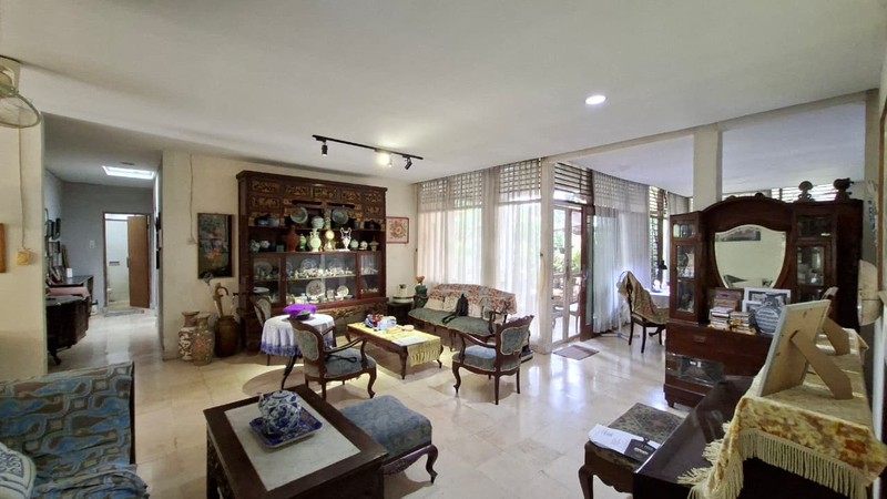 BEST PRICE !!! Rumah Lama di Karang Pola, Jati Padang