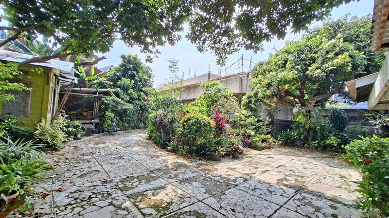 BEST PRICE !!! Rumah Lama di Karang Pola, Jati Padang