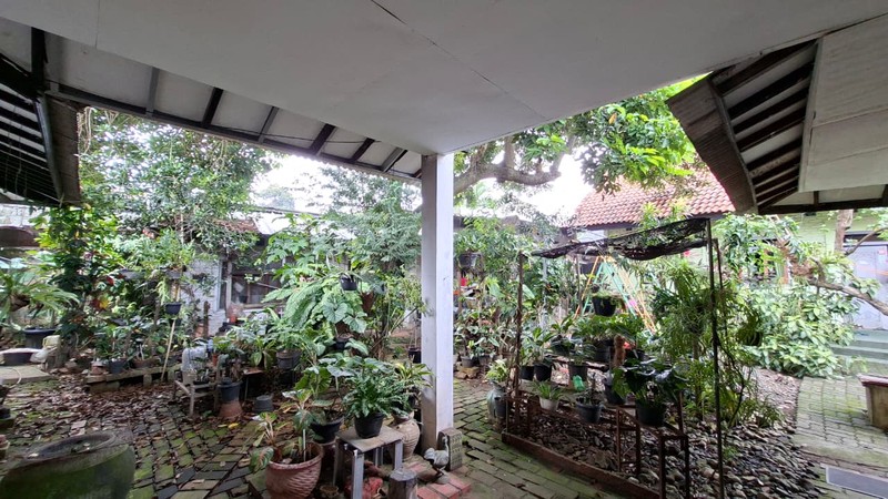 BEST PRICE !!! Rumah Lama di Karang Pola, Jati Padang