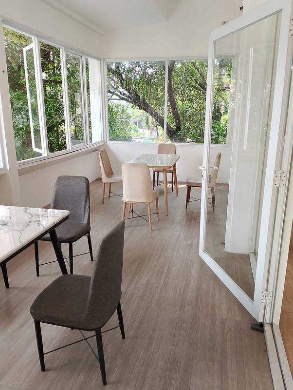 RUMAH SIAP HUNI DI PONDOK INDAH, NYAMAN DAN STRATEGIS 