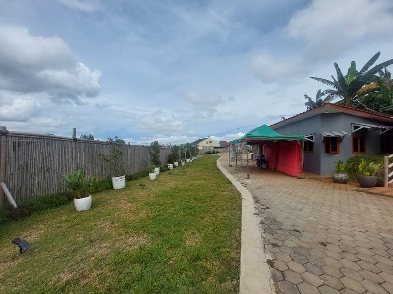 Dijual Semi Resort Dengan Tanah Luas Lokasi Strategis Di Sawangan, Depok