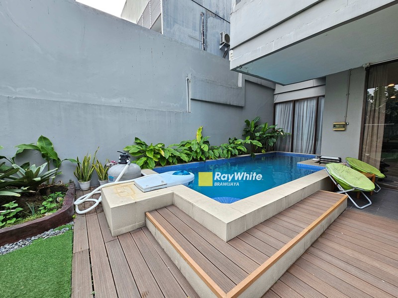 Essence Darmawangsa Townhouse, Kebayoran Baru, Jakarta Selatan, hanya 500 meter ke Mal Kemang Village