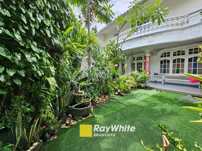 Rumah di Darmawangsa, Kebayoran Baru, tampak depan 2 sisi jalan, 5 menit ke MRT Blok A