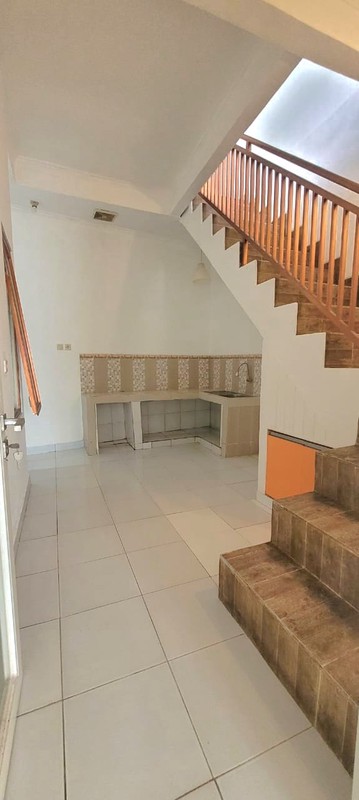 Rumah 2 Lantai Siap Huni dengan Hunian Nyaman dan Asri @Pamulang