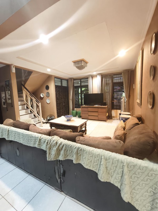 Rumah Bagus,dekat kampus stan di Bintaro 5