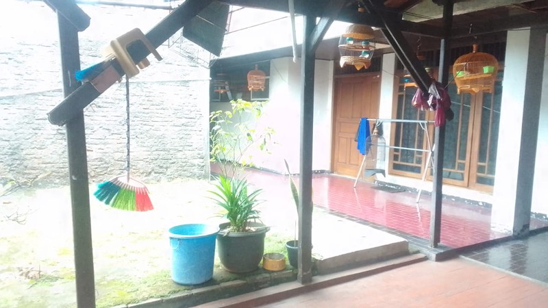 Rumah Tua Hitung Lahan Tanah 896 m2, Lokasi Komersial Dan Ramai Usaha, Di Tebet Barat