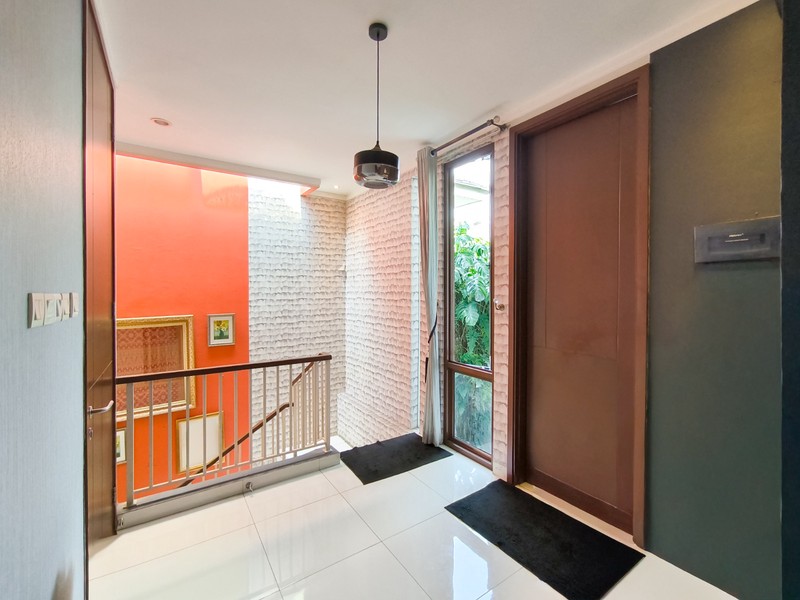 Rumah Bagus,siap huni di Bintaro Jaya 9