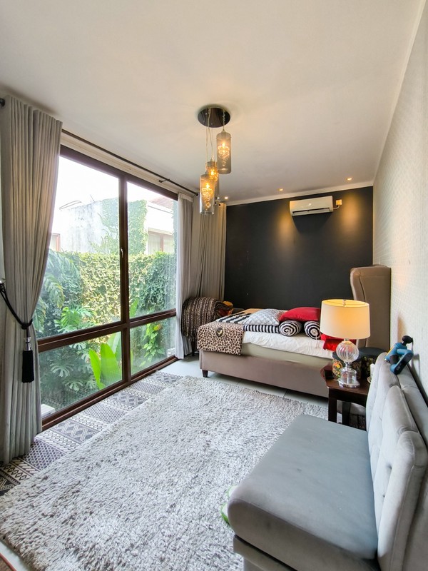 Rumah Bagus,siap huni di Bintaro Jaya 9