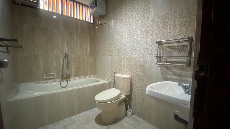 Rumah Bagus 2 Lantai Baru Renovasi di Kayu Putih Kayu Mas 5 Menit ke Stasiun LRT Kayu Putih