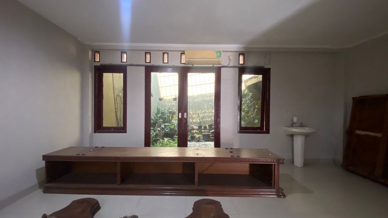 Rumah Bagus 2 Lantai Baru Renovasi di Kayu Putih Kayu Mas 5 Menit ke Stasiun LRT Kayu Putih