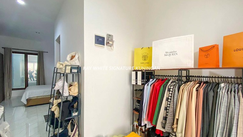 Dijual Rumah Siap Huni Lokasi Strategis di Tebet Barat