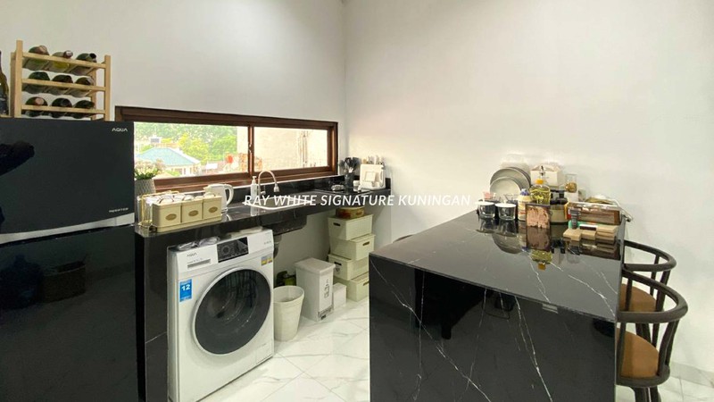 Dijual Rumah Siap Huni Lokasi Strategis di Tebet Barat