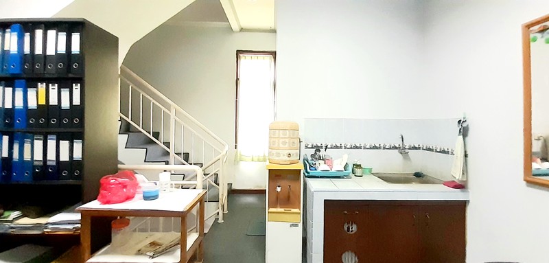 Ruko di Bintaro  Jakarta Selatan, Luas 135m harga 75jt/Thn, Murah, Jarang Ada!