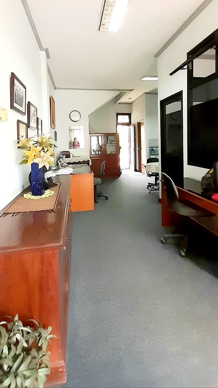 Ruko di Bintaro  Jakarta Selatan, Luas 135m harga 75jt/Thn, Murah, Jarang Ada!