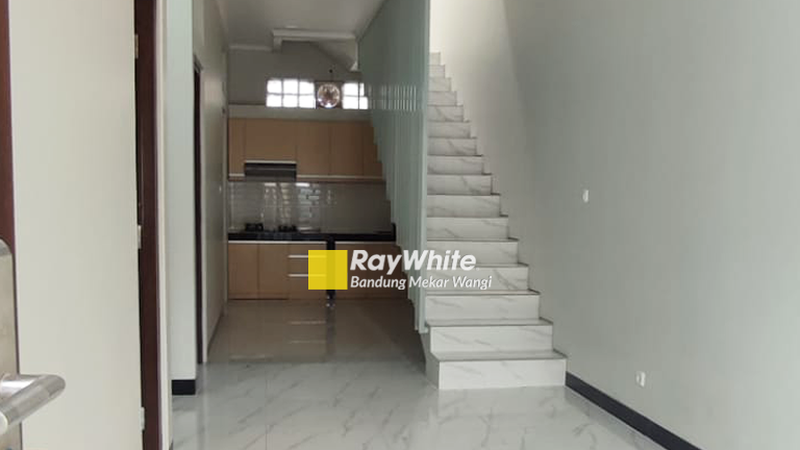 Rumah Baru di Taman Kopo Indah 1