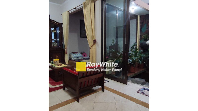 Rumah Cantik Siap Huni Batununggal 