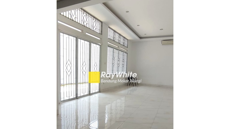 Rumah Modern Sukamulya Indah Semi Furnished