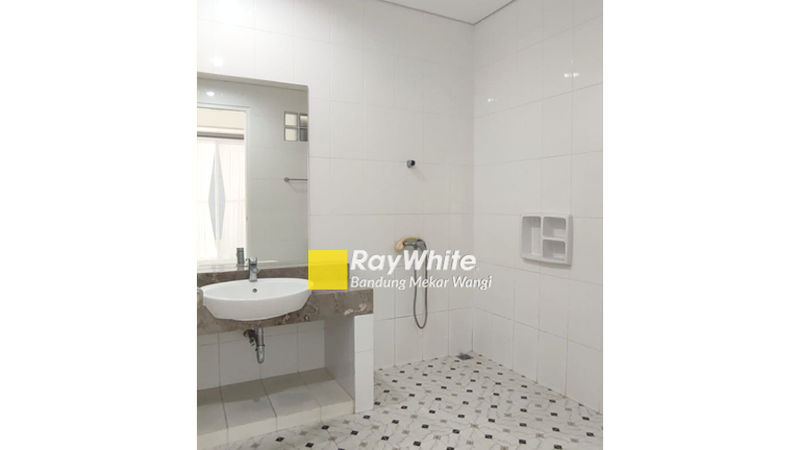 Rumah Modern Sukamulya Indah Semi Furnished