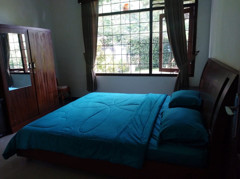 Villa Asri dengan Halaman Luas Lingkungan Nyaman @Cisarua Bogor