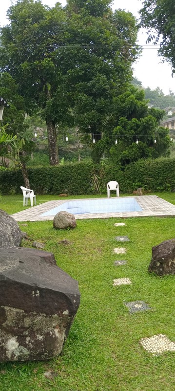 Villa Asri dengan Halaman Luas Lingkungan Nyaman @Cisarua Bogor